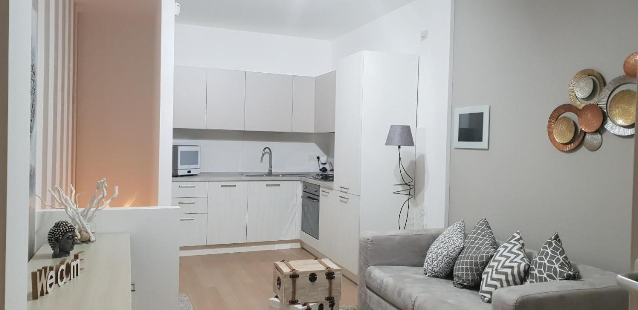 Nora Apartment พูลา ภายนอก รูปภาพ